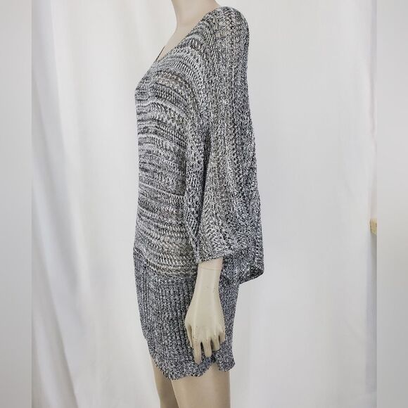 NWOT Lane Bryant Silver Silver "crochet" cover up - Picture 3 of 7